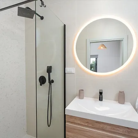 Ivas Mobile Homes & Heated Pool