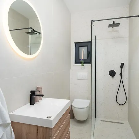 Ivas Mobile Homes & Heated Pool * Pakoštane