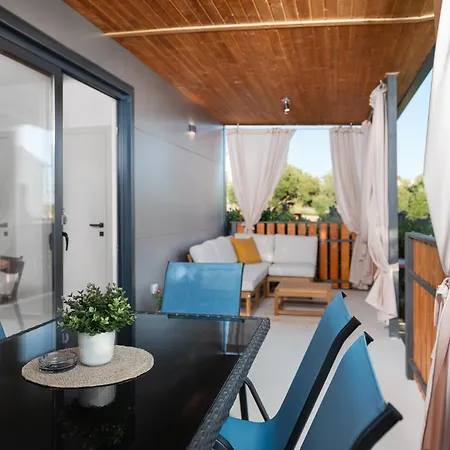 Campeggio Ivas Mobile Homes & Heated Pool *