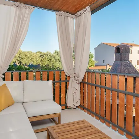 Ivas Mobile Homes & Heated Pool Pakoštane