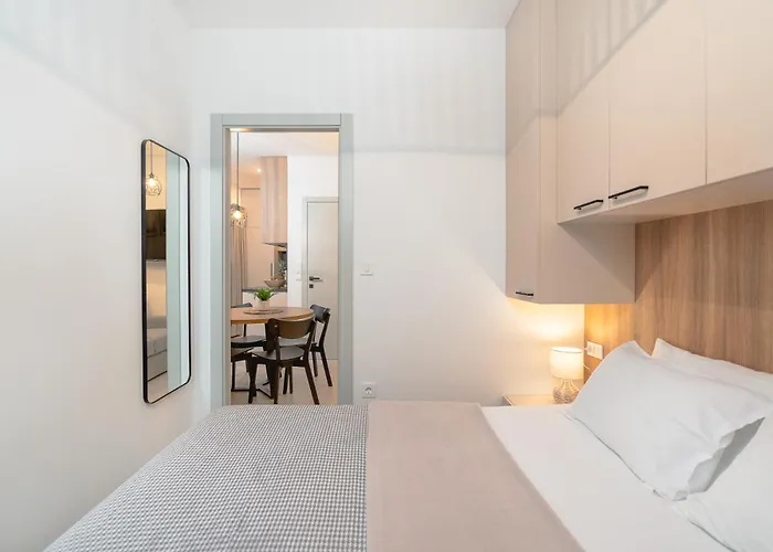 Ivas Mobile Homes And