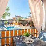 Ivas Mobile Homes And Campingplatz *